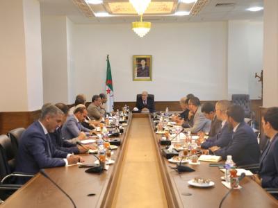 بلمهدي: العناية بالحجاج تبقى في صدارة أولويات الدولة