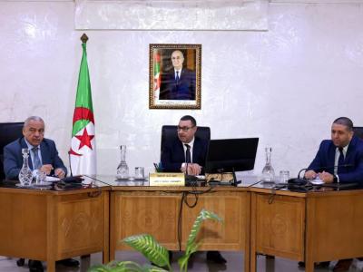 سعيود يشرف على اجتماع تنسيقي مع ولاة تبسة والوادي وخنشلة 