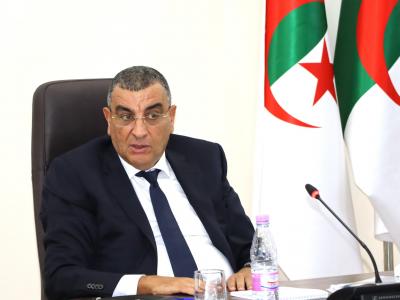 جلاوي يشرف على جلسة عمل لمتابعة مدى التزام مؤسسات  الإنجاز بتعهداتها