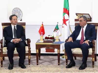 لقاء جلاوي مع نائب رئيس الوكالة  الصينية للتعاون الدولي