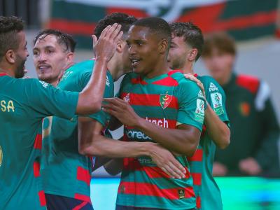 Joie de Moslem Anatouf hauteur du 2e but du MCA