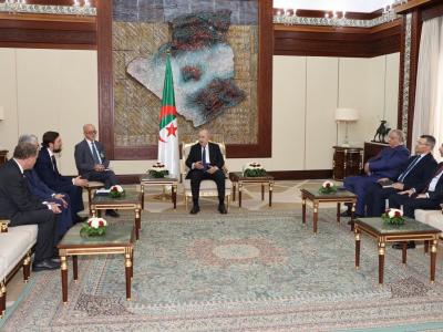 رئيس الجمهورية يستقبل رئيس منظمة أرباب الأعمال الروسية 