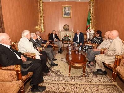 وزير المجاهدين يستقبل رئيس جمعية قدماء وزارة التسليح والاتصالات العامة  "المالغ"