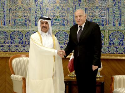 السيد عطاف يستقبل الأمين العام لوزارة خارجية دولة قطر 