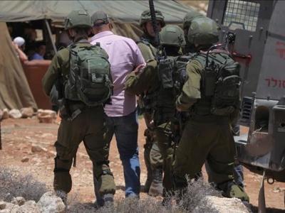 فسلطين : الاحتلال الصهيوني يحتجز 15 أسيرا محررا جنوب أريحا 