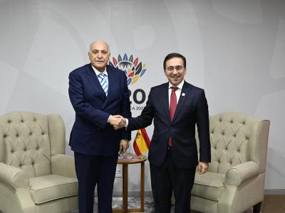 عطاف وألباريس 