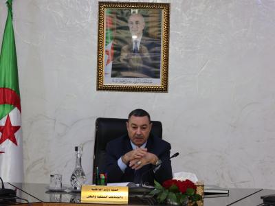 سعيود يشرف على اجتماع عمل لدراسة تقارير اللجان التفتيشية التي تم إجراؤها بعدة ولايات