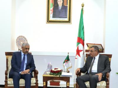 أشغال عمومية : السيد جلاوي يستقبل رئيس مجموعة البنك الإفريقي للتنمية