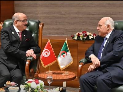 عطاف يستقبل نظيره التونسي على هامش أشغال المؤتمر الدولي حول "تجريم  الاستعمار في إفريقيا"