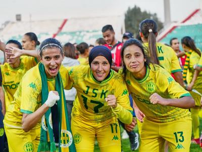 Grande joie des joueuses de la JSK