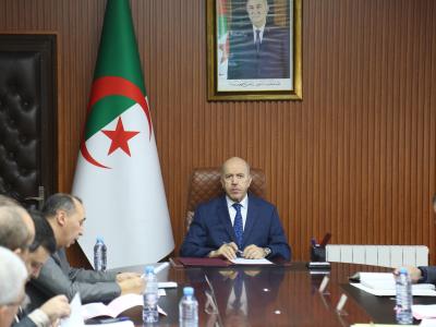 السيد سايحي يشدد على ضرورة تحسين الخدمة العمومية  لفائدة المواطن 