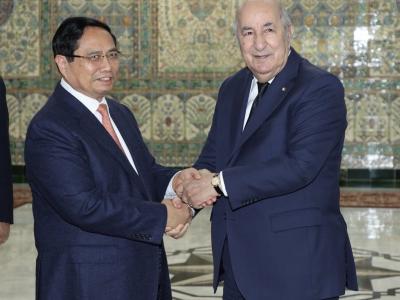 رئيس الجمهورية يستقبل الوزير الأول الفيتنامي 