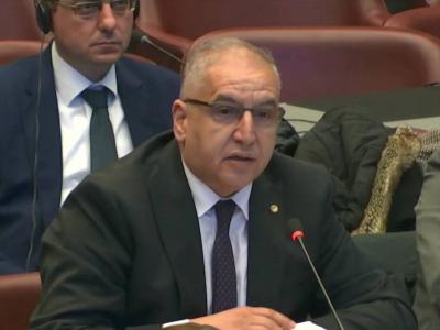 لوناس مقرمان