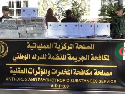 الدرك الوطني: القبض على مبحوث عنه محكوم عليه بالسجن المؤبد وحجز 87 كلغ من الكيف المعالج 