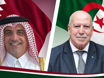 وزير الصناعة يتباحث مع سفير قطر 