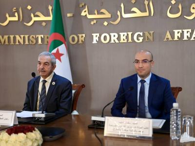 شايب يشرف على مراسم الاحتفاء باليوم العالمي للغة العربية 