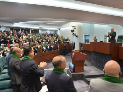 المجلس الشعبي المصادقة على قانون تجريم الاستعمار الفرنسي في الجزائر 