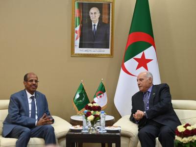 عطاف يستقبل رئيس مفوضية الاتحاد الإفريقي 