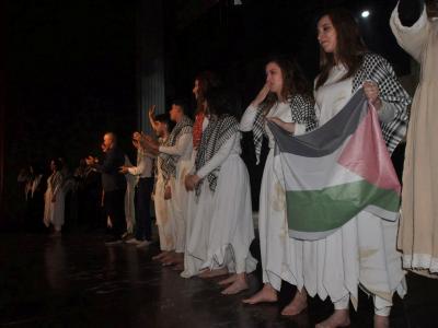 Présentation à Alger de la pièce «Palestine trahie»