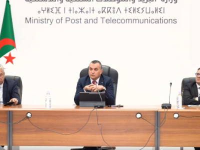 السيد زروقي يلتقي المتعاملين الاقتصاديين الناشطين في مجال مراكز الاتصال 