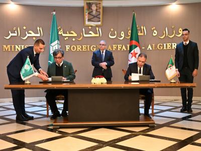 الجزائر تعزز تعاونها مع المعهد العالمي للنمو الأخضر في مجالات البيئة والتنمية المستدامة