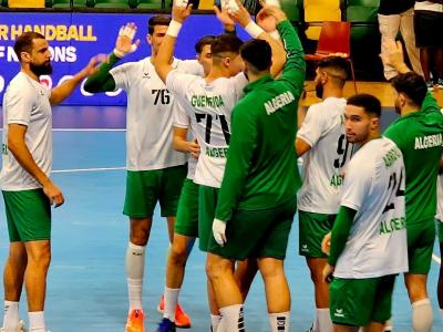 بطولة إفريقيا 2026 : الجزائر تفوز على أنغولا (27-22 ) وتبلغ المربع الذهبي