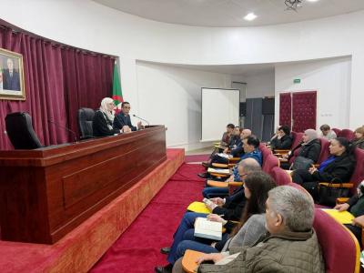 صناعة صيدلانية : اجتماع لتقييم تموين السوق بالأدوية تحسبا لشهر رمضان