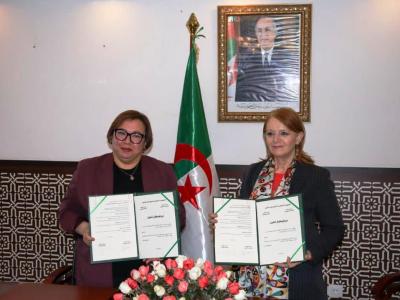 برتوكول تعاون بين وزارتي السياحة والتكوين والتعليم المهنيين لتكوين المرشدين  السياحيين غير المعتمدين