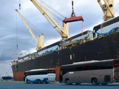 استلام حافلات