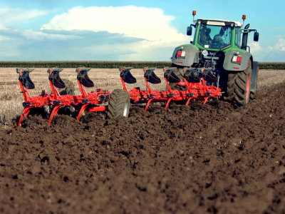 الآلات الفلاحية