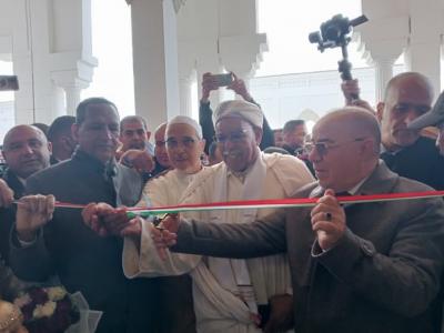 بلمهدي يشرف على تدشين المسجد القطب بالأغواط