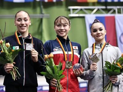 Kaylia Nemour arrache l’argent à la poutre 