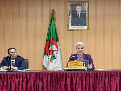 السيدة مولوجي تشرف على تنصيب فوج عمل متعدد القطاعات والتخصصات مكلف بإنجاز  الخريطة الاجتماعية للجزائر