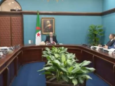 رئيس الجمهورية يترأس اجتماعا لتقييم عمل اللجنة المكلفة بالتحضير لزيارة  البابا ليون الرابع عشر إلى الجزائر