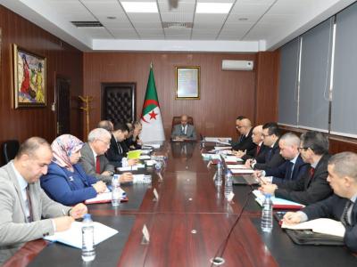 وزارة العمل 