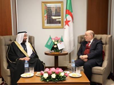 السيد بلمهدي يستقبل وزير الحج والعمرة السعودي