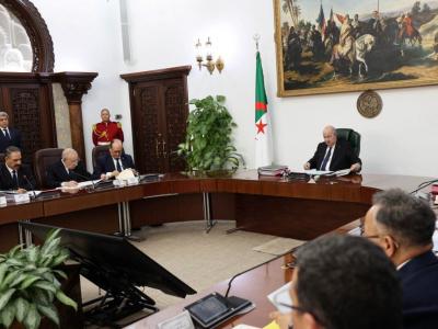 رئيس الجمهورية