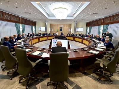 Le Premier ministre préside une réunion consacrée à la présentation de la stratégie nationale de gestion des risques majeurs