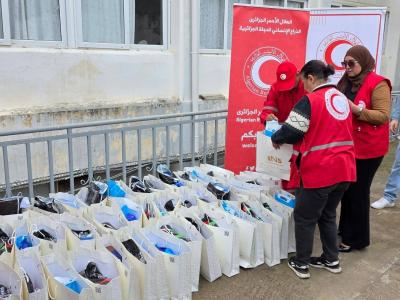 Distribution de vêtements de l’Aïd aux enfants malades hospitalisés au CHU de Beni Messous