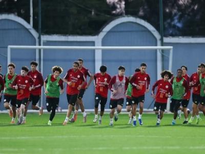 المنتخب الوطني لأقل من 23 سنة : انطلاق تربص الخضر بمركز سيدي موسى
