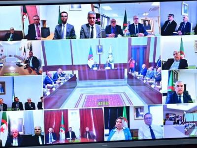 تشريعيات 2 جويلية: السيد خلفان يجتمع مع رؤساء المراكز الدبلوماسية والقنصلية  بالخارج