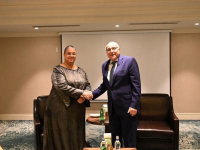 عطاف يجري بأنطاليا محادثات مع رئيسة بعثة الأمم المتحدة للدعم في ليبيا