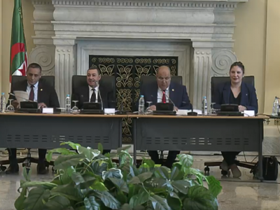 وزير الداخلية والجماعات المحلية والنقل