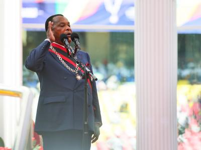 دينيس ساسو نغيسو يؤدي اليمين الدستورية