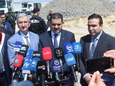 دربال:قطاع الري يعتمد على نظرة استشرافية تواكب وتيرة التنمية المتسارعة التي  تشهدها البلاد