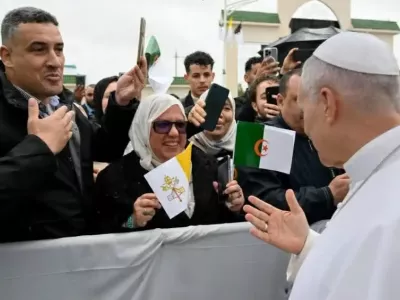 زيارة بابا الفاتيكان