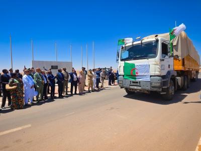 Lancement depuis Tindouf d’une opération d’exportation de 33 cargaisons de produits vers la Mauritanie