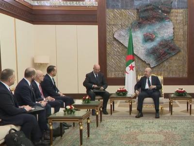 رئيس الجمهورية يستقبل وزير الخارجية البولندي