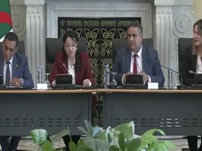 آمال عبد اللطيف 
