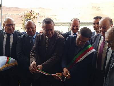 بسكرة : السيد عجال يشرف على تدشين محطة كهروضوئية بلغروس
